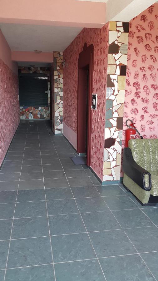 Apartmani Aida 울친 외부 사진