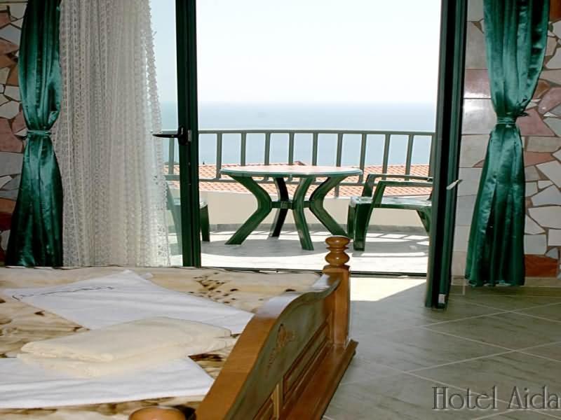 Apartmani Aida 울친 외부 사진
