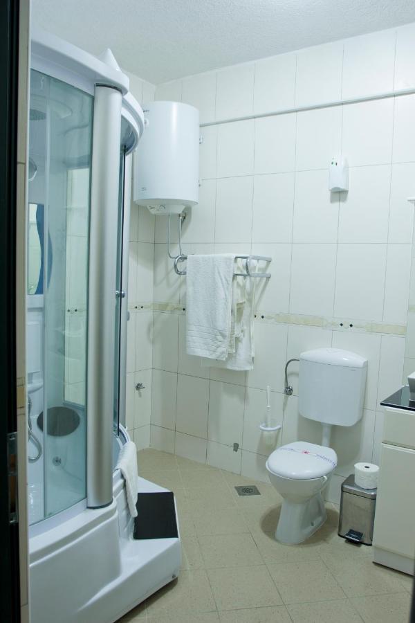 Apartmani Aida 울친 외부 사진