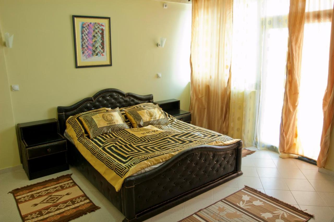 Apartmani Aida 울친 외부 사진