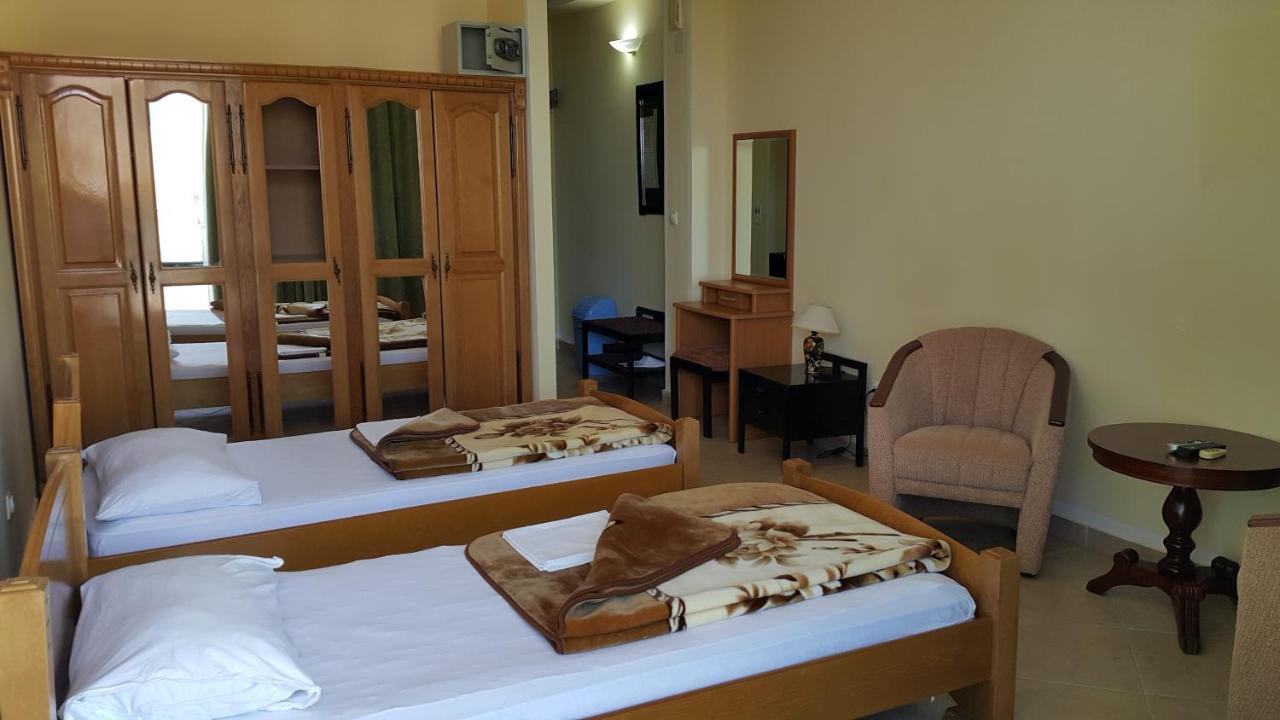 Apartmani Aida 울친 외부 사진